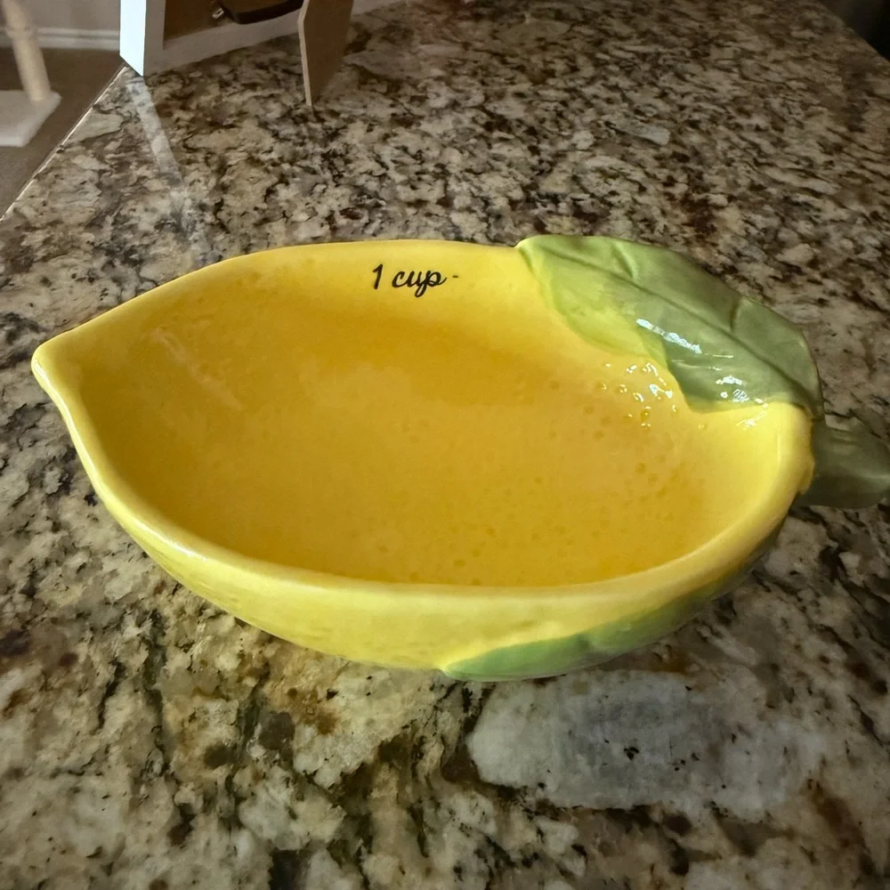 Lemon Shaped Ceramic Measuring Cups - Picture 2 of 6